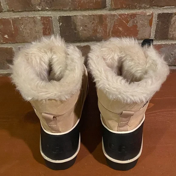 NWOT Sorel Boots - Picture 4 of 7